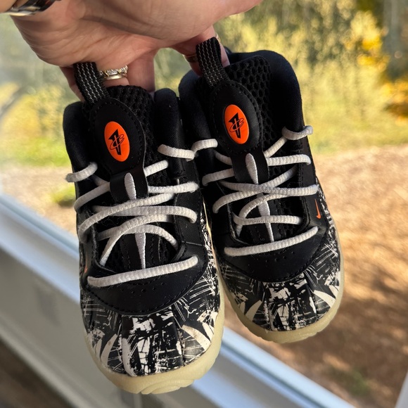 Nike air foamposite one shattered backboard white black 7c - Picture 3 of 5